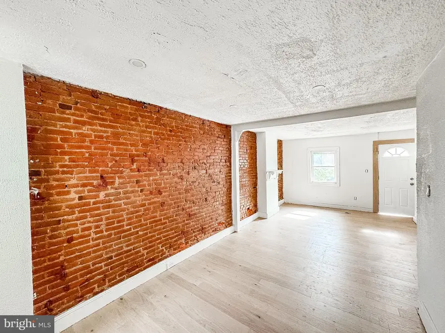 319 E 13th St, Wilmington, DE 19801 - #3