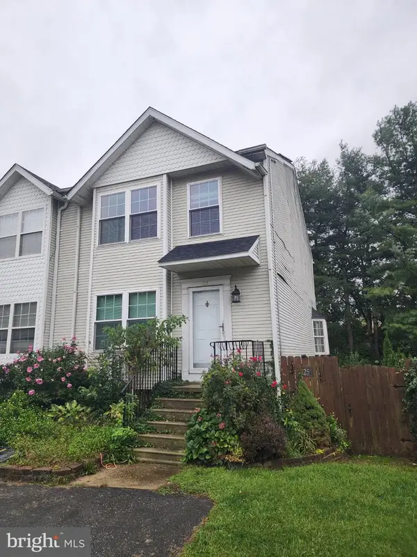 25 Victoria Blvd, NEWARK, DE 19702