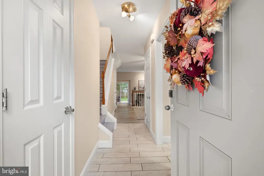 454 Briarcreek Dr, Hockessin, DE 19707 - #2