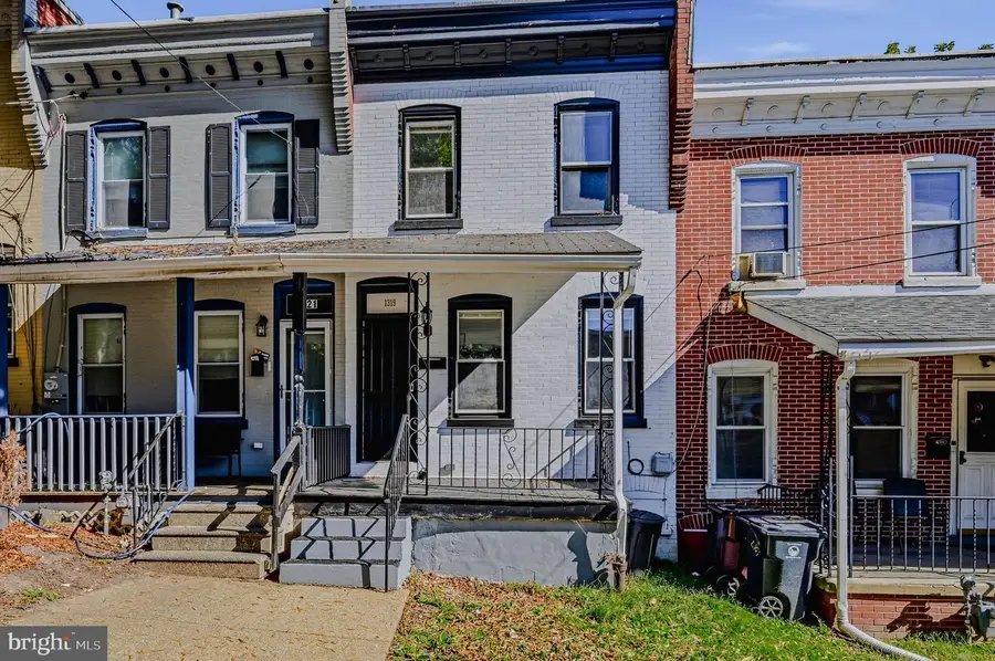 1319 W 5th St, Wilmington, DE 19805 - #2