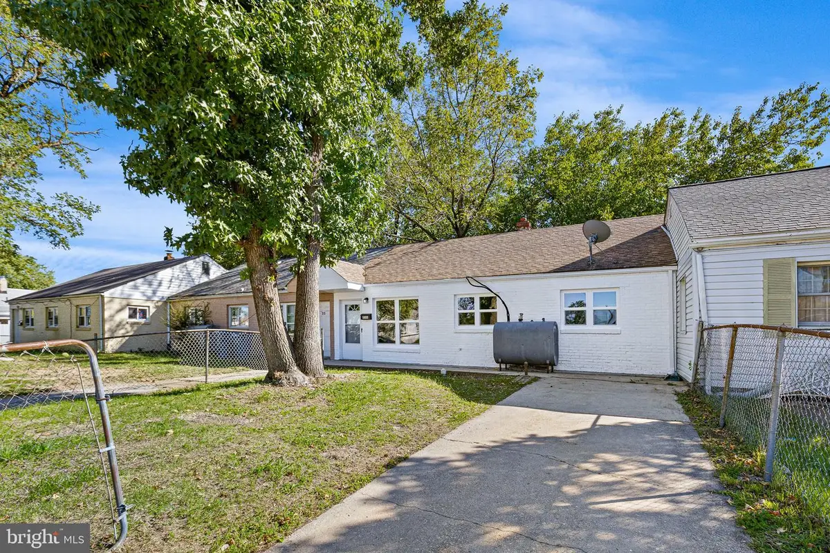 211 Pilgrim Rd, New Castle, DE 19720 - #1