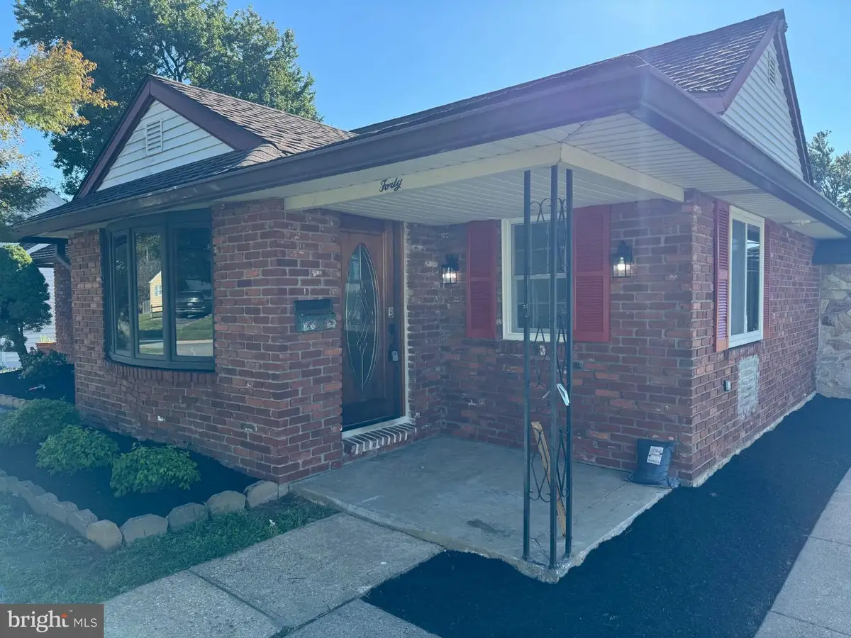 40 University Ave, New Castle, DE 19720 - #1