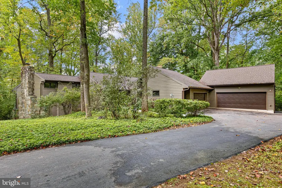 7 W Buckridge Dr, Greenville, DE 19807 - #3