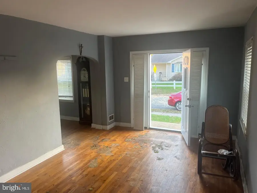 513 Pennsylvania Ave, Claymont, DE 19703 - #2