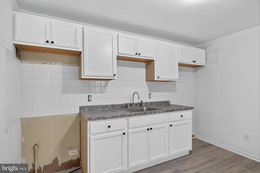 1006 W 3rd St, Wilmington, DE 19805 - #3