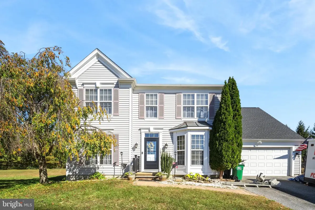 20 E Minglewood Dr, Middletown, DE 19709 - #1