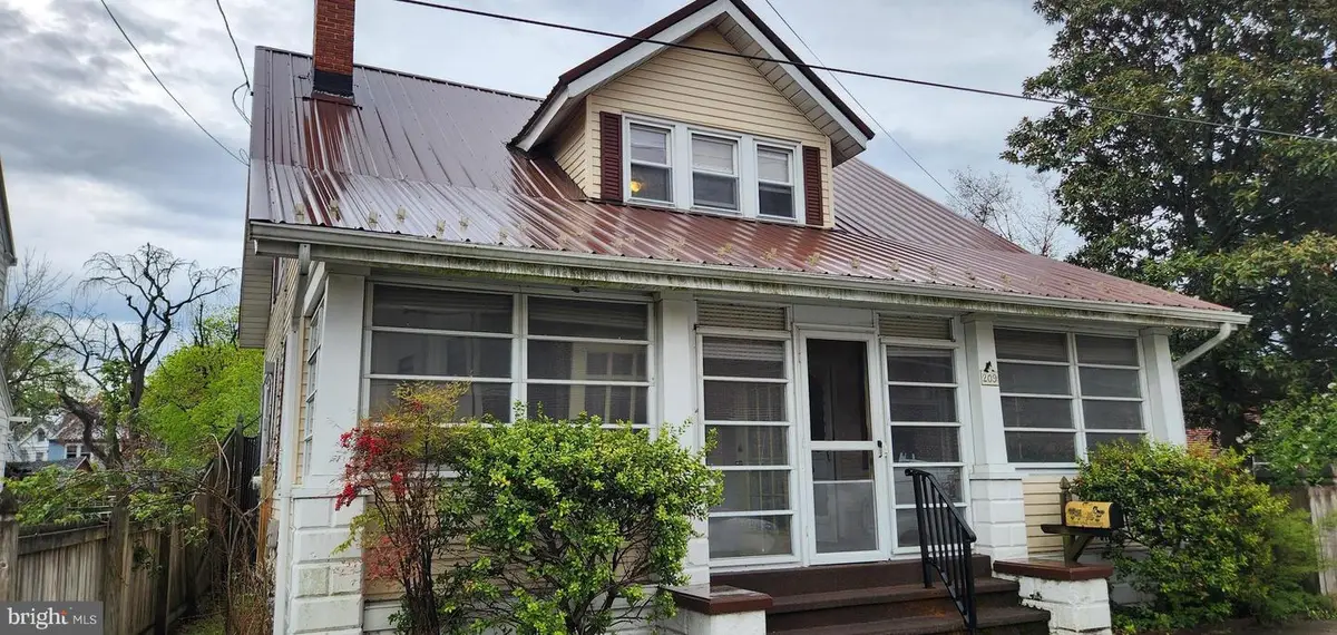 209 N Pine St, Seaford, DE 19973 - Image #1