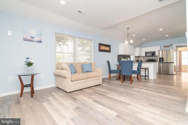 1154 W 6th St, LAUREL, DE 19956