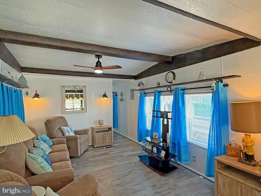 38306 Squirrel Rd #217, Ocean View, DE 19970 - Image #3