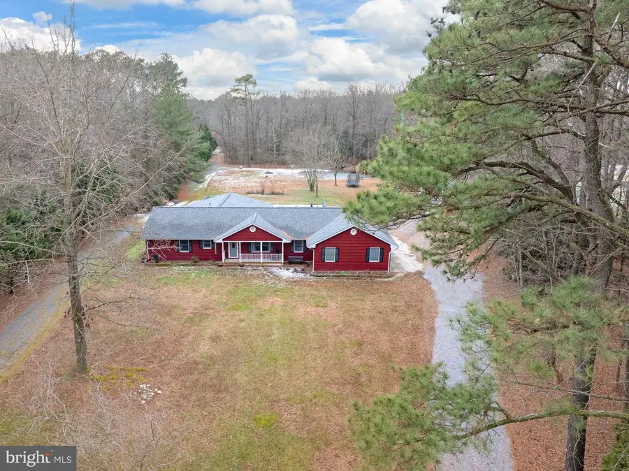 18464 Laurel Rd, Millsboro, DE 19966 - Image #2