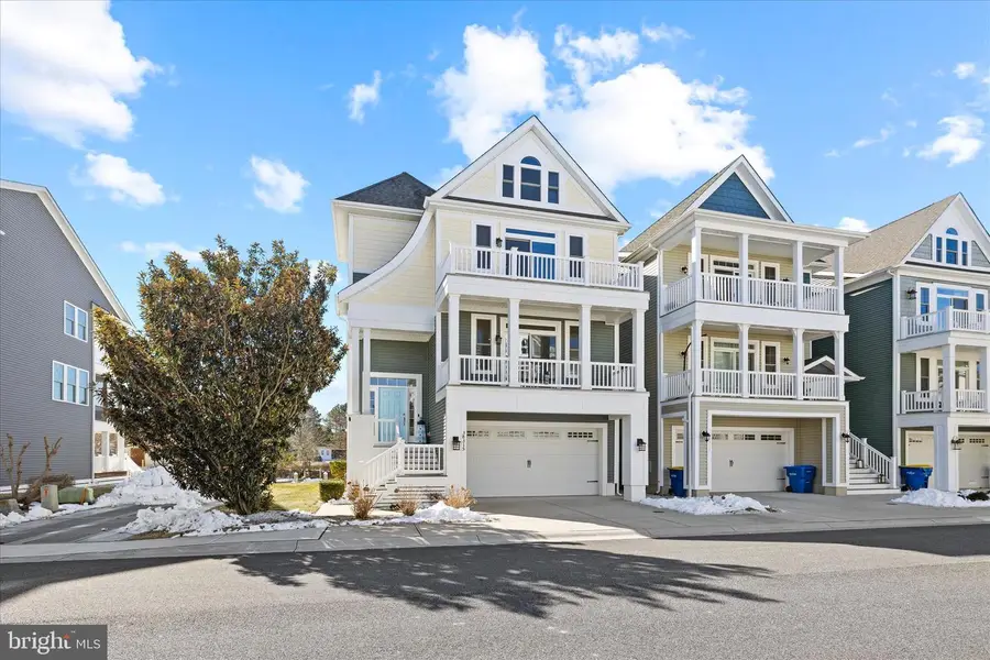 38315 Canal St, Ocean View, DE 19970 - #2