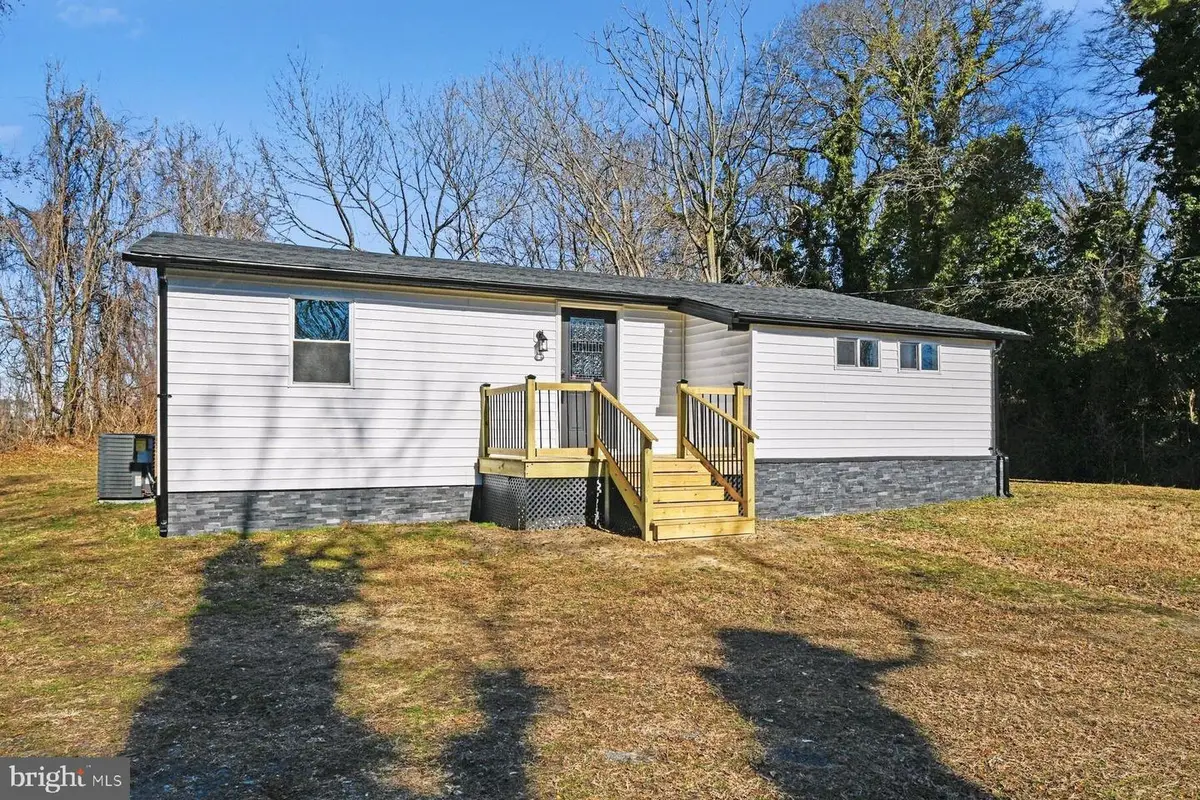 405 Park Ln, Laurel, DE 19956 - #1