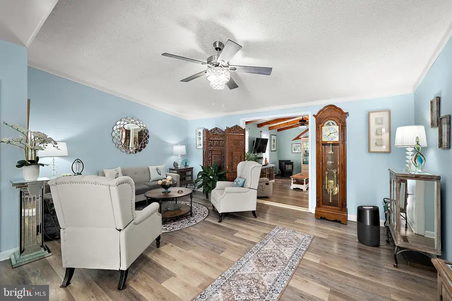 114 E Holly Dr, Lincoln, DE 19960 - #2