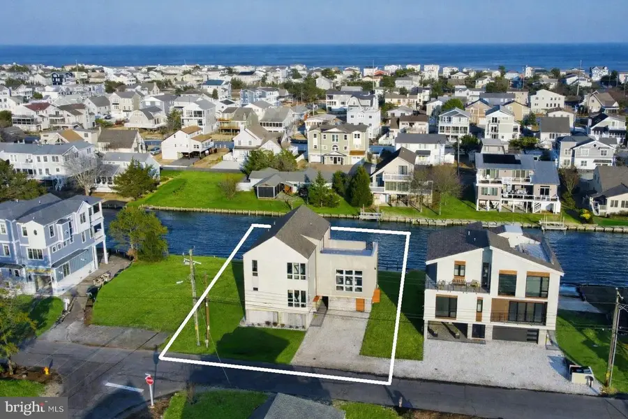 318 York Rd, South Bethany, DE 19930 - #2