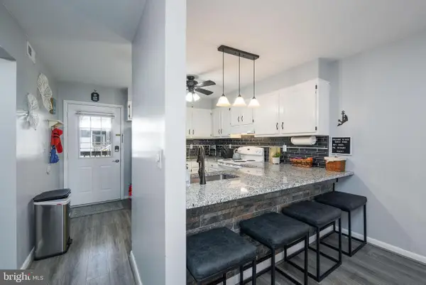 100 Henlopen Stat #301, REHOBOTH BEACH, DE 19971