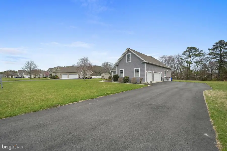 16244 Edgewater Dr, Milton, DE 19968 - #3