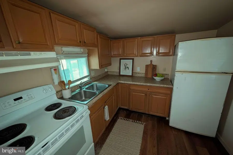 15 E 4th St, Blades, DE 19973 - #2