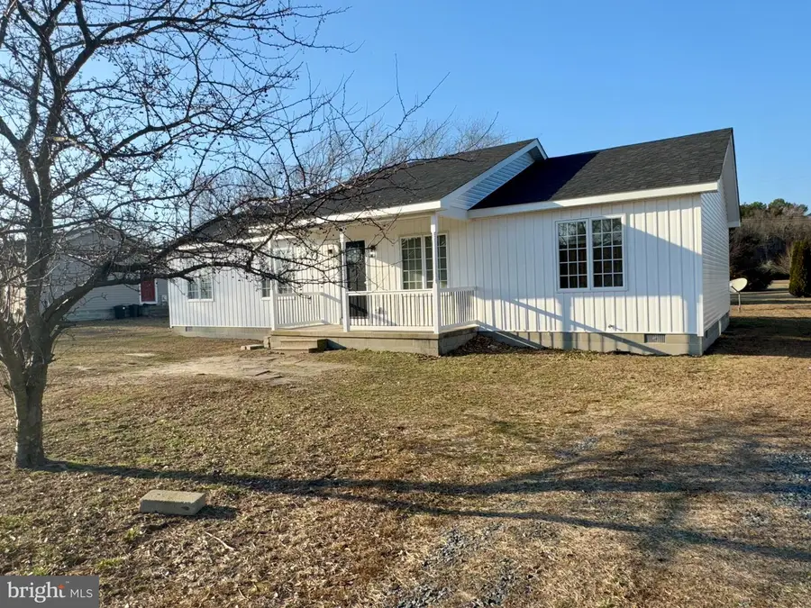 208 Oak St, Ellendale, DE 19941 - #2