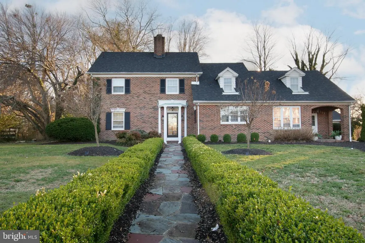 28 W Clarke Ave, Milford, DE 19963 - #1