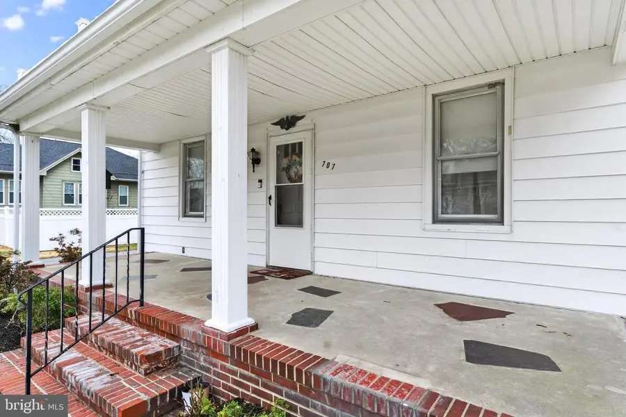 707 E Jewell St, Delmar, DE 19940 - #3