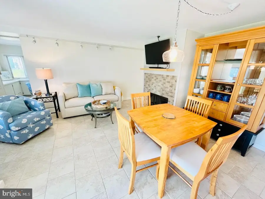 11 Newbold Sq #11, Rehoboth Beach, DE 19971 - #3