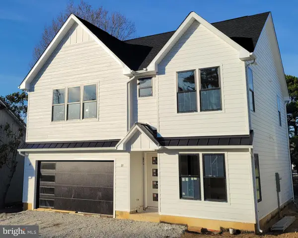 37411 Malloy St, REHOBOTH BEACH, DE 19971