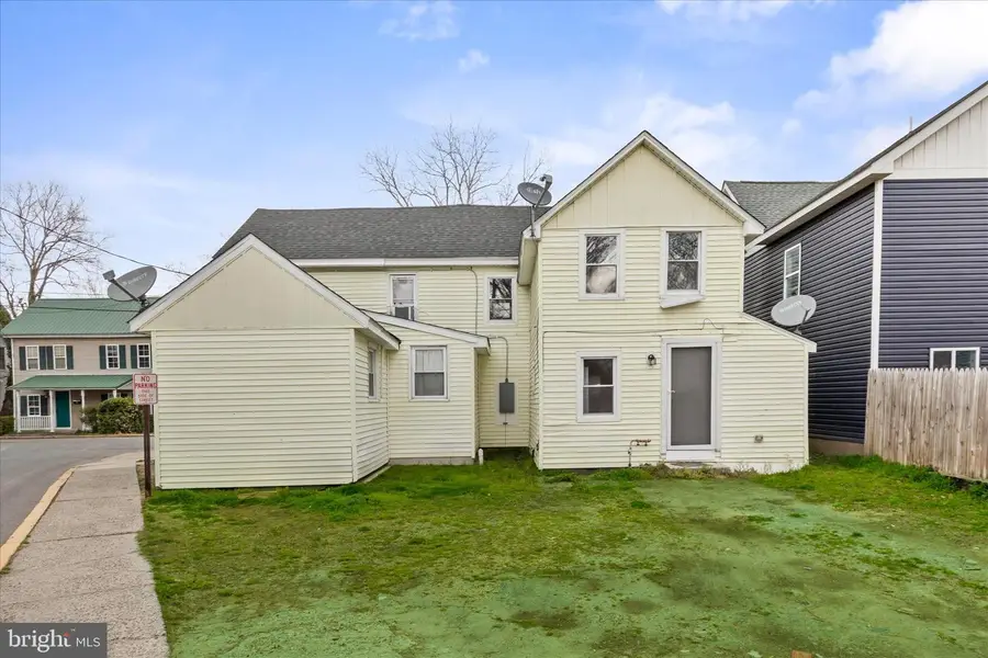 304 5th St E, Laurel, DE 19956 - #3