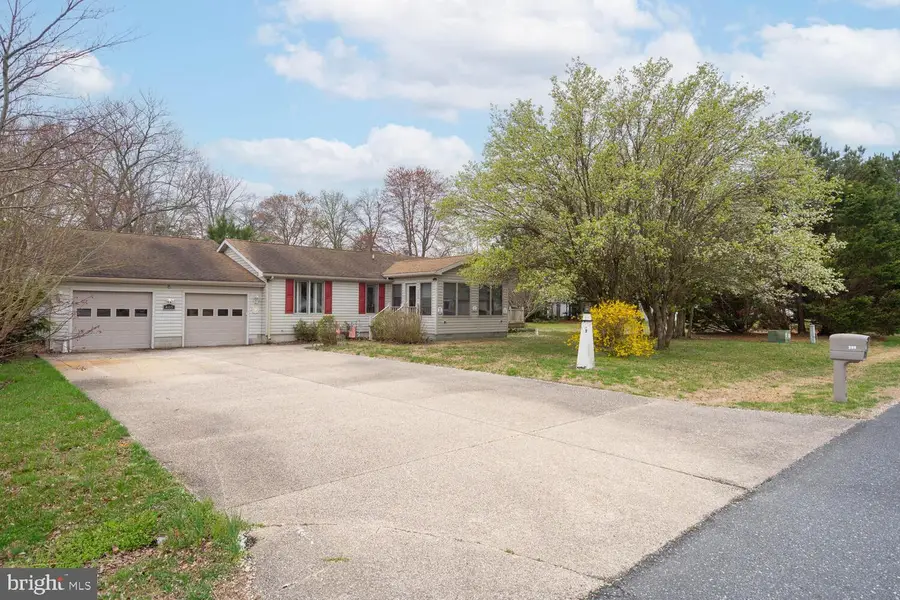 405 Serrill Ave, Ocean View, DE 19970 - #2