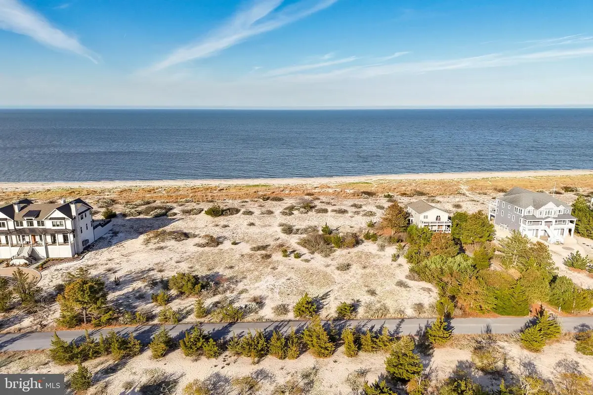 2100 N Bay Shore Dr, Milton, DE 19968 - #1