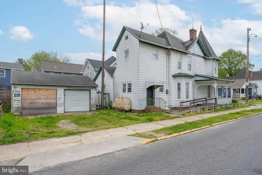 402 E Poplar St, Seaford, DE 19973 - #3