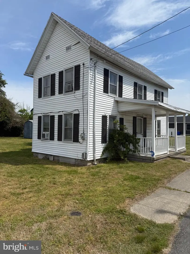 6 E 4th St, Blades, DE 19973 - #2