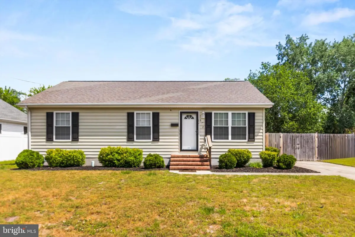 612 W 8th St, Laurel, DE 19956 - #1