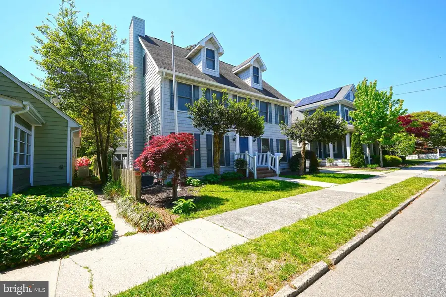 204 Stockley St, Rehoboth Beach, DE 19971 - #2