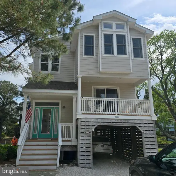 306 W 8th St, SOUTH BETHANY, DE 19930