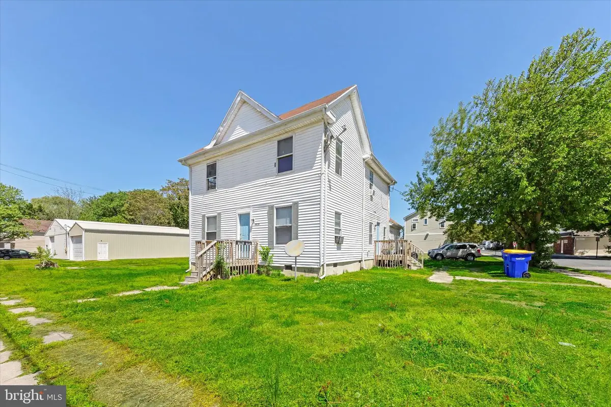303 N Front St, Seaford, DE 19973 - #1