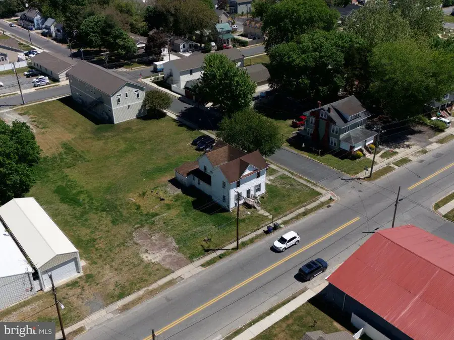 303 N Front St, Seaford, DE 19973 - #2