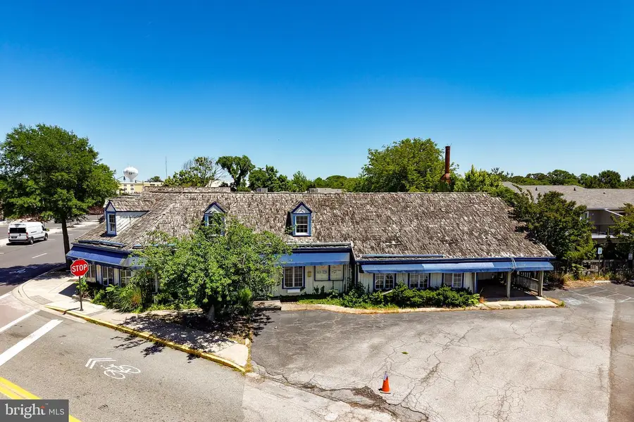 330 Rehoboth Ave, Rehoboth Beach, DE 19971 - #2