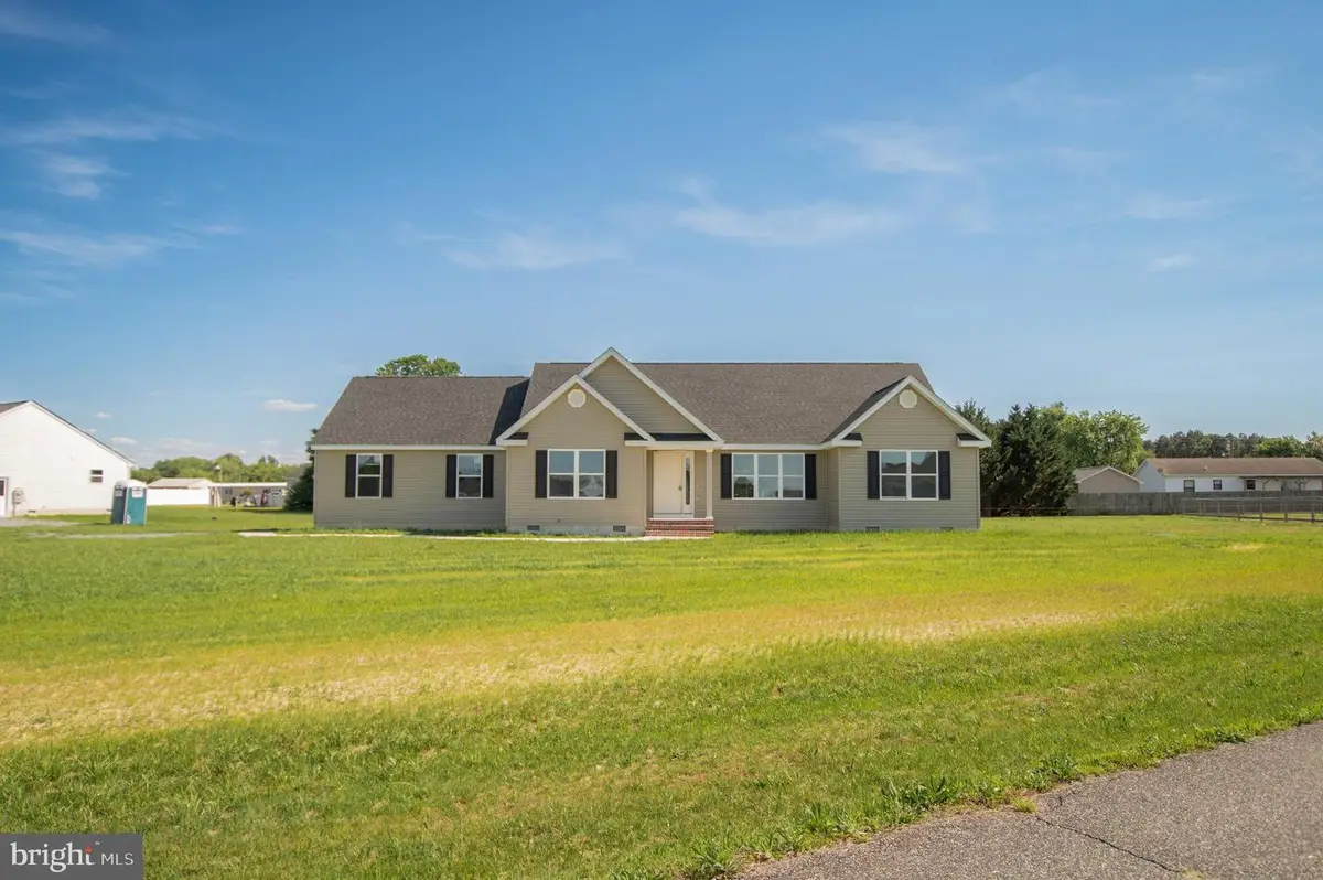 11603 Madelyn Ave, Bridgeville, DE 19933 - #1
