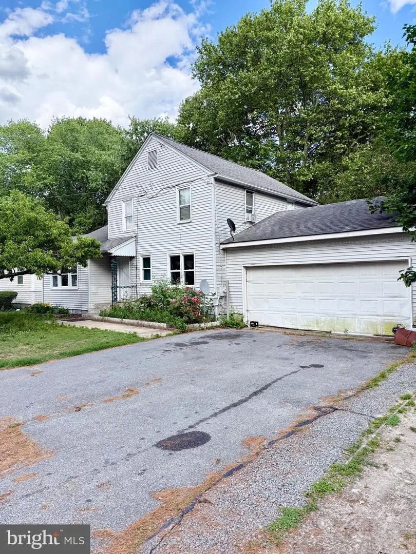 213 Old Laurel Rd, Georgetown, DE 19947 - #1