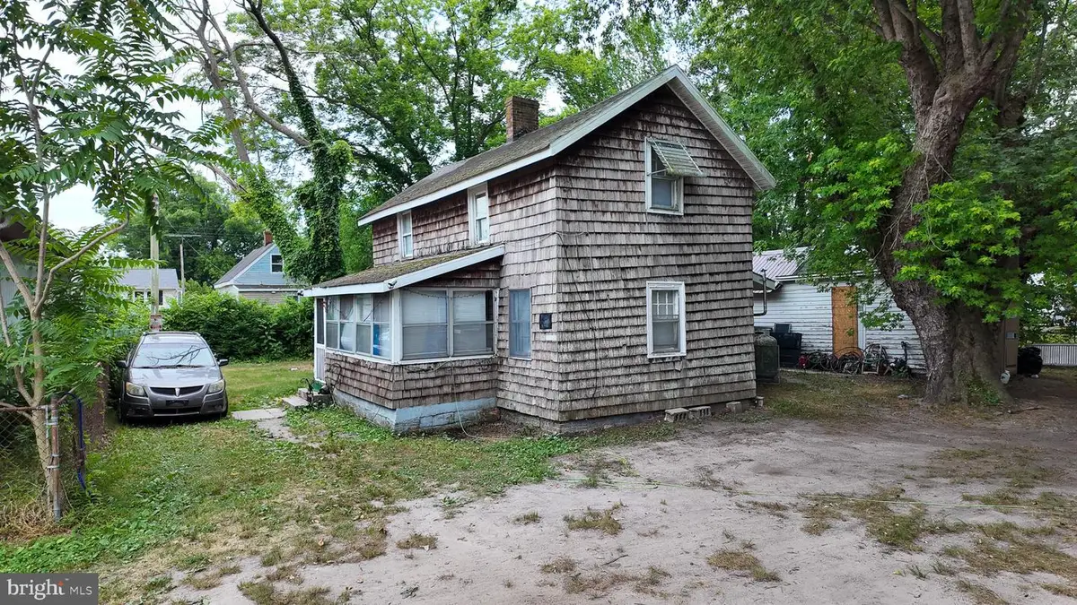 100 Brown Ln, Laurel, DE 19956 - #1