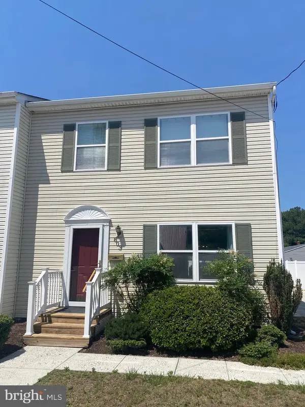 803 S Market St, BLADES, DE 19973
