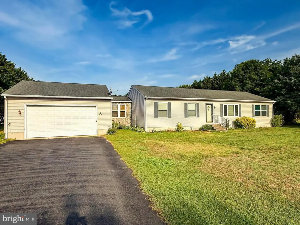 26399 Hollyville Rd, Millsboro, DE 19966 - #1
