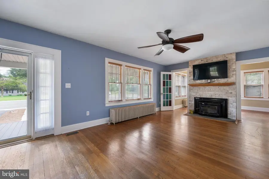 406 W Market St, Georgetown, DE 19947 - #3