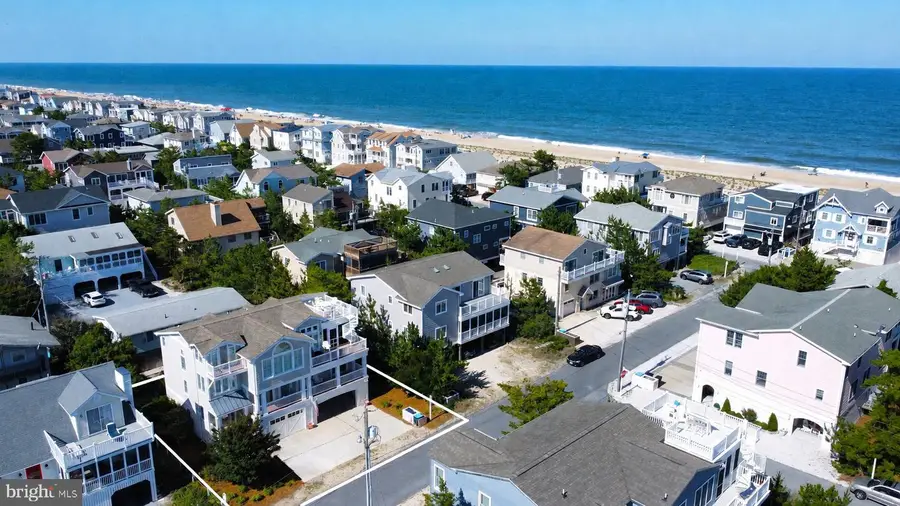 7 S 9th St, South Bethany, DE 19930 - #2
