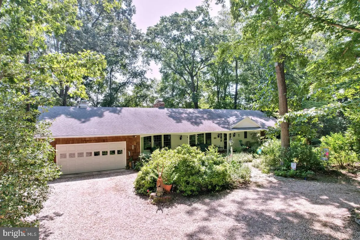 9864 N Shore Dr, Seaford, DE 19973 - #1