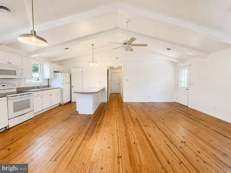 505 Collins St, Bethany Beach, DE 19930 - #3