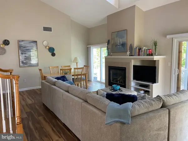 38947 Cypress Lake Cir, BETHANY BEACH, DE 19930