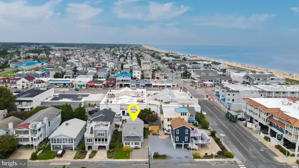 105 Hollywood St, BETHANY BEACH, DE 19930