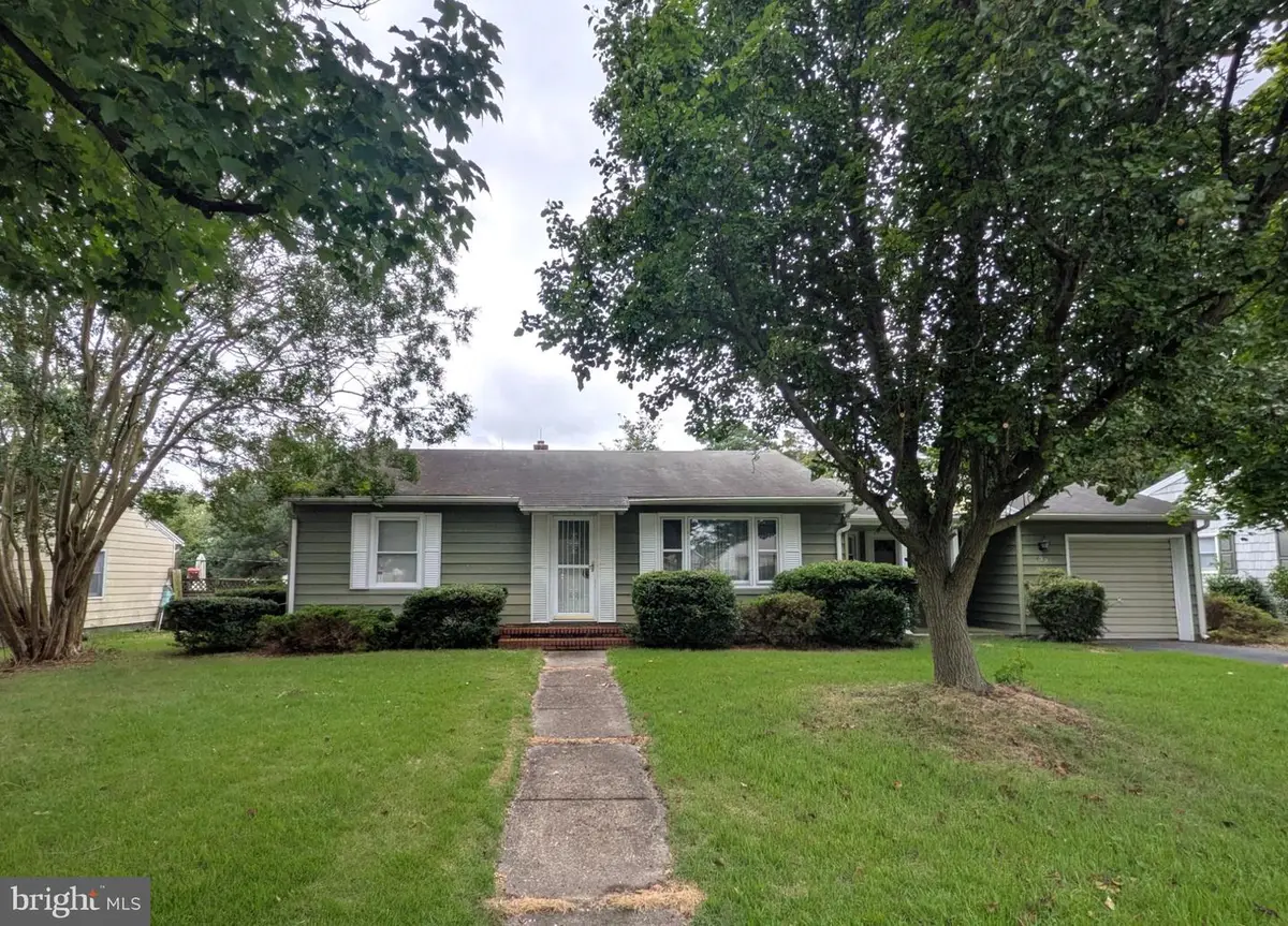 722 E Ivy Dr, Seaford, DE 19973 - #1