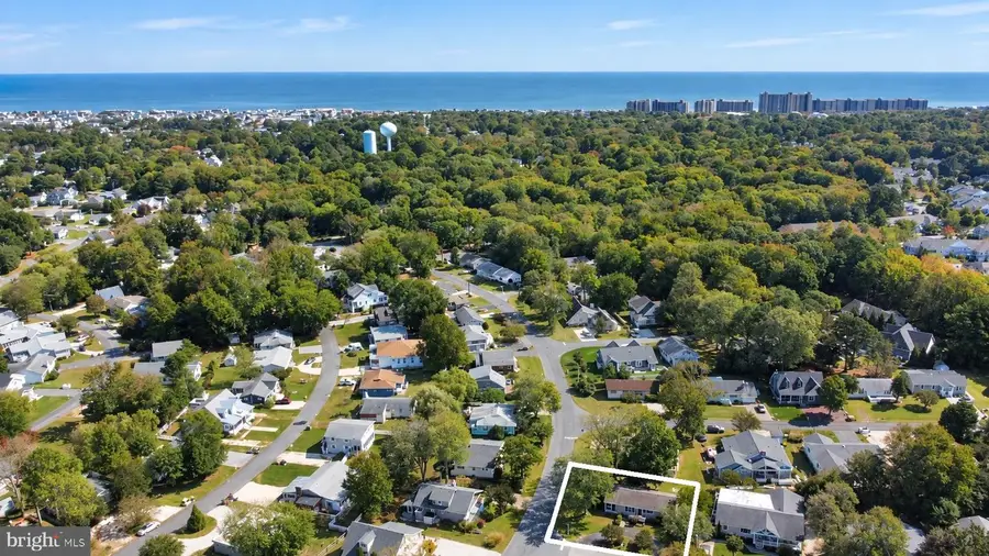 601 Paget Ct, Bethany Beach, DE 19930 - #2